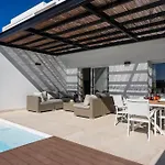 Serena 30 Βίλα